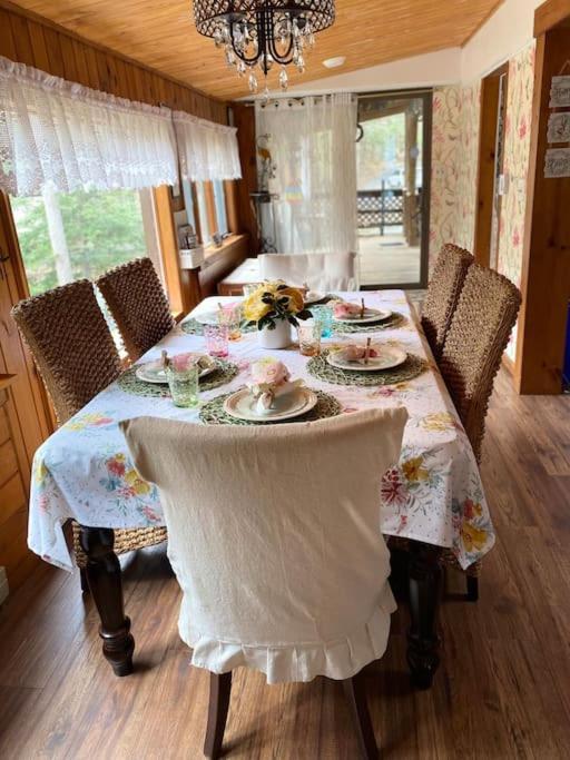Peaceful Gateway To Island Creek Cottage イースト・ストラウズバーグ エクステリア 写真